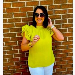 Ruffle short sleeve top